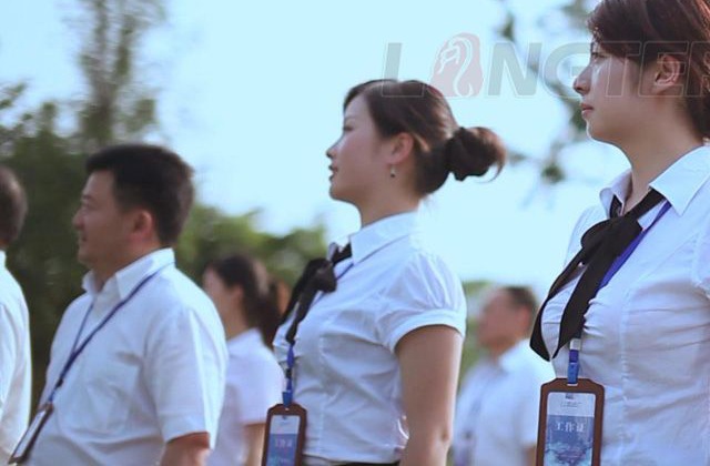 人物專題片拍攝思路，專題片拍攝報價單。